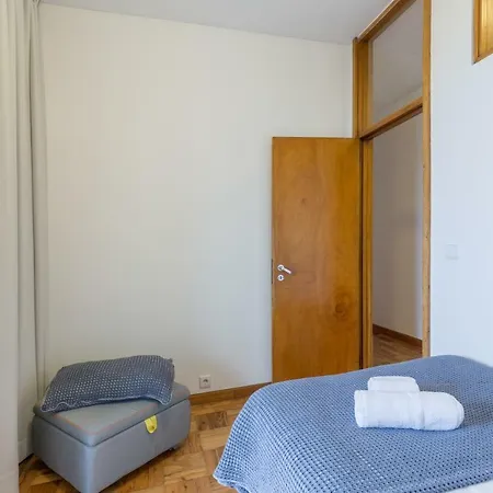 - Trindade Tower 波尔图