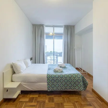 - Trindade Tower Apartment